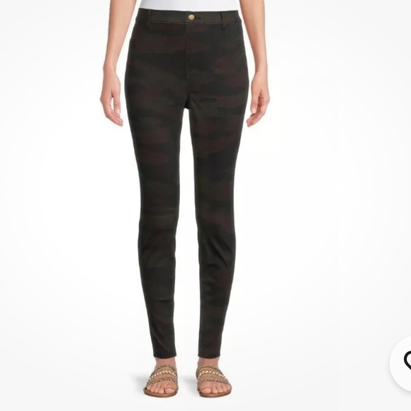Time and Tru Pants - $6❤️Bundled Time and Tru Pants